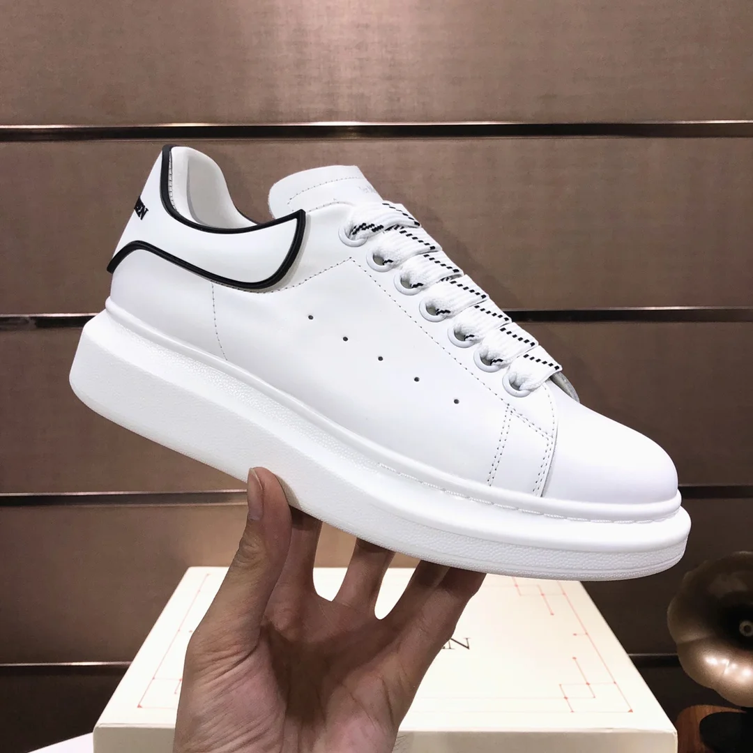 McQueen couple thick-soled series white shoes
