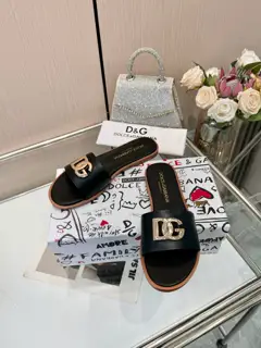 Dolce & Gabbana slippers