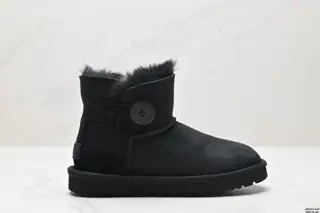 UGG women’s shoes autumn and winter European and American style classic button short-tube