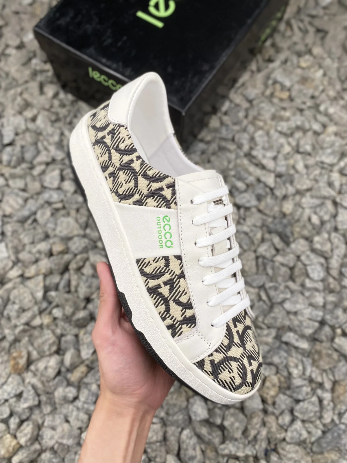 ECCO new versatile casual style