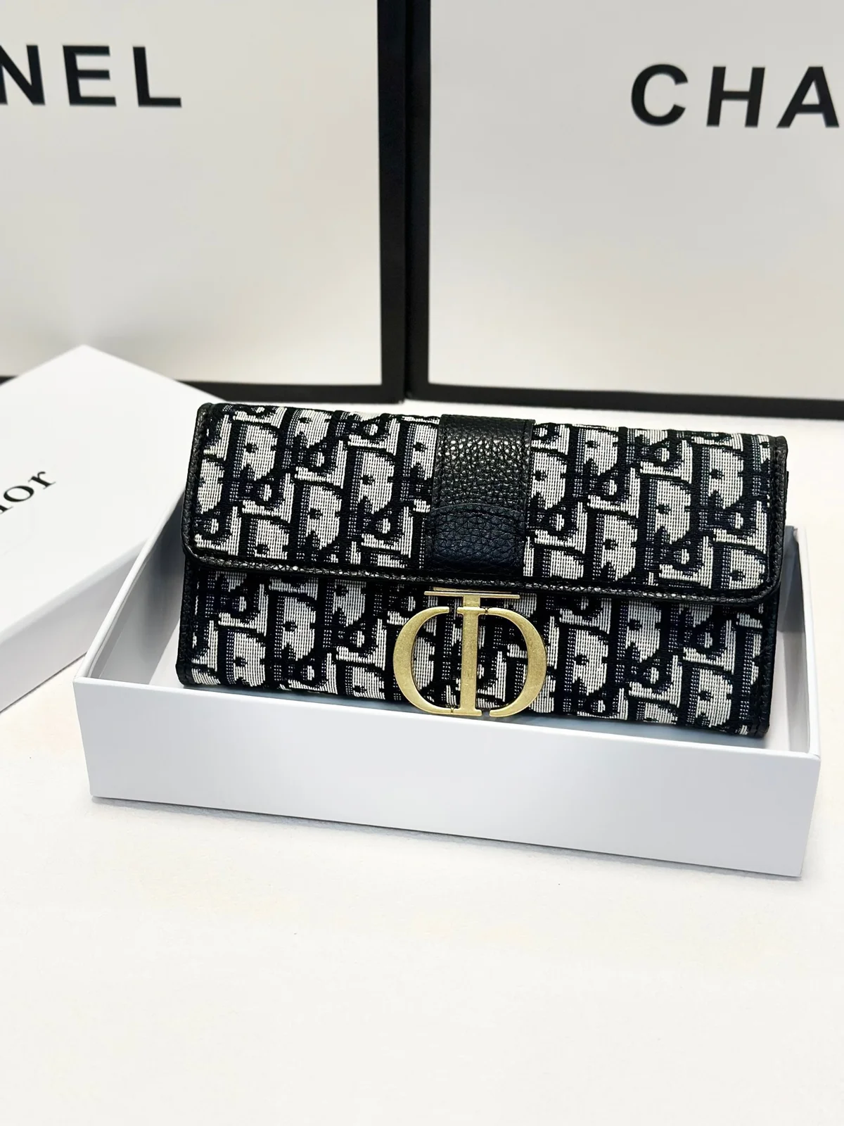 Dior Wallet