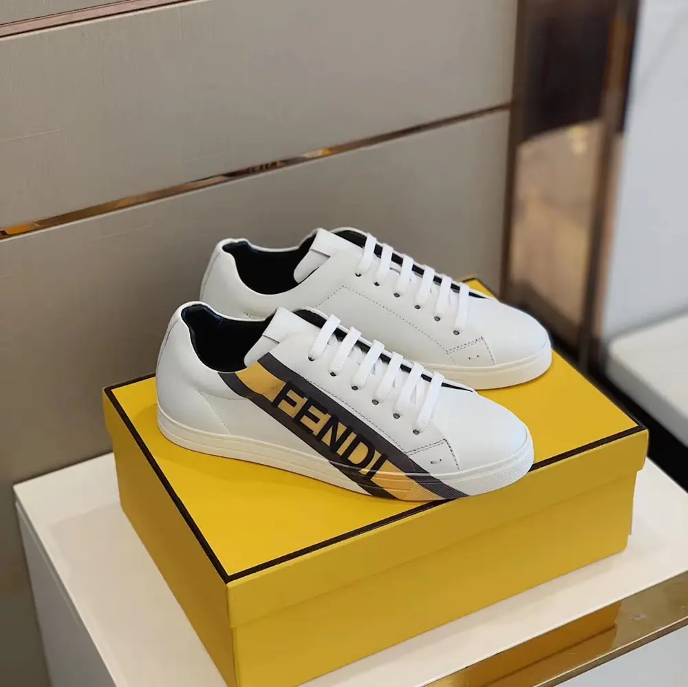 FENDI classic and comfortable men’s shoes