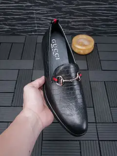GUCCI business casual leather shoes
