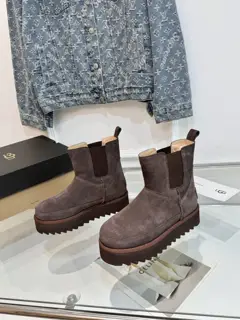 UGG thick-soled elastic shoes are now online