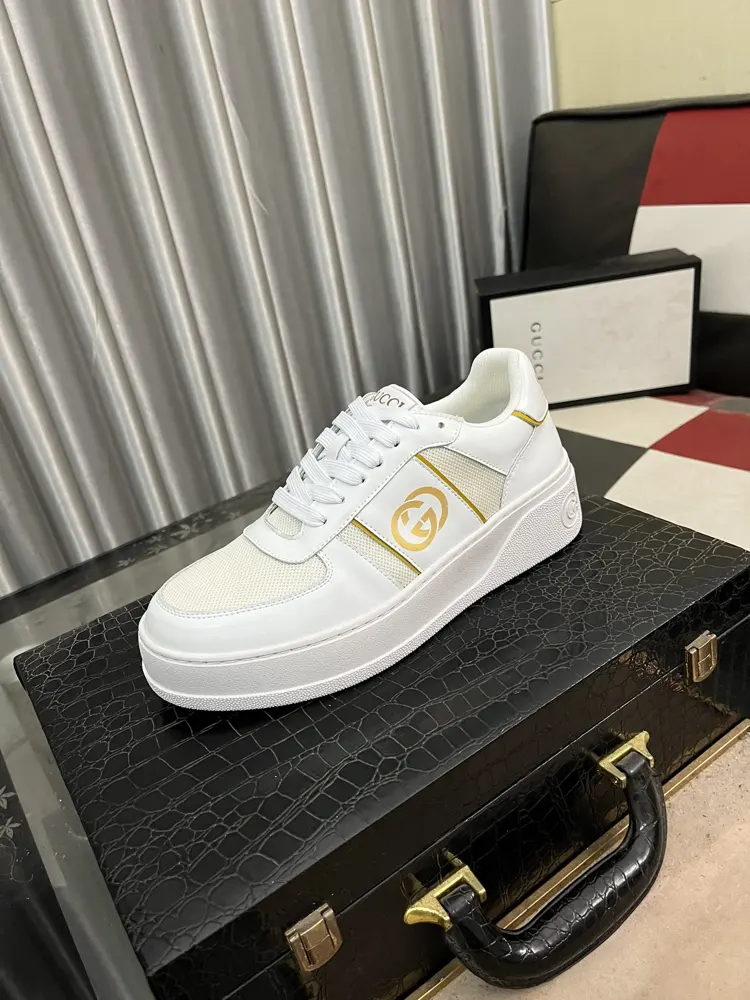 Gucci sneakers. Casual loafers original leather Sheep lining (no fading and foot rubbing)