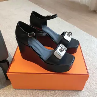 Hermes/Hermès Heels