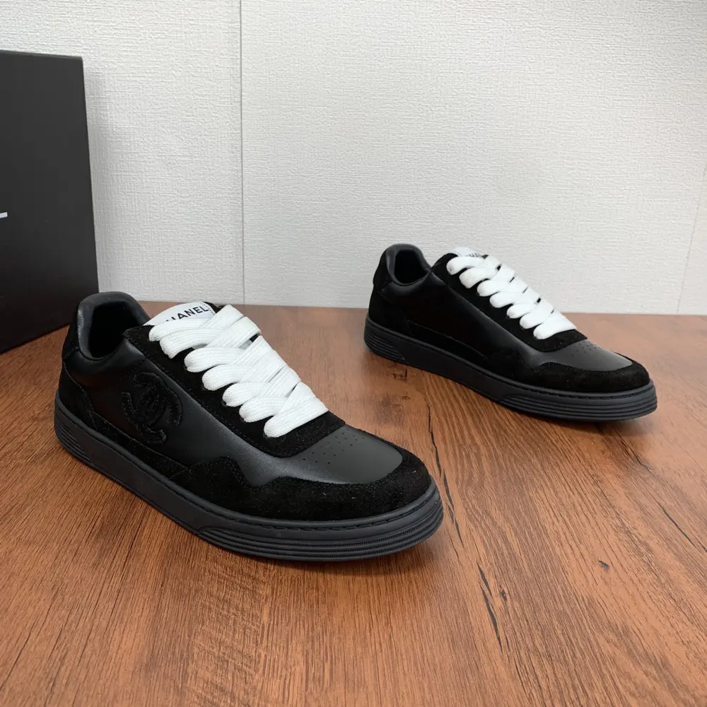 Chanel leather casual sneakers