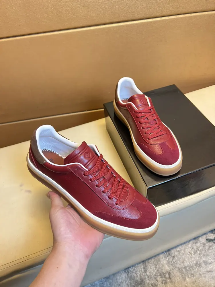 Brunello Cucinelli sneakers Classic yarns inspire the sophistication and sporty taste of