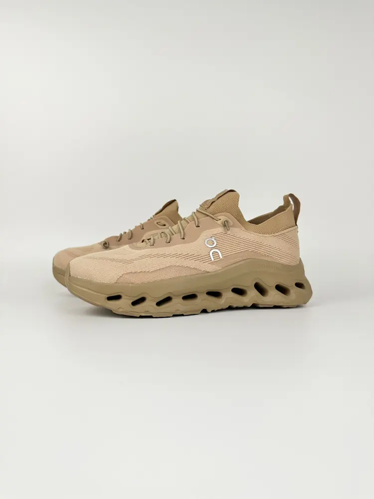 Loewe x On Cloudtilt1.0 Loewe co-branded lightweight sports casual running shoes