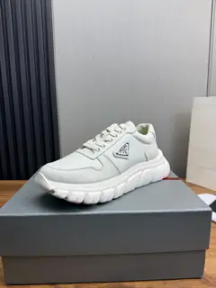 Prada casual sports shoes imported original cowhide stitching imported mesh