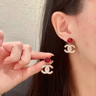 Second-hand Chanel earrings