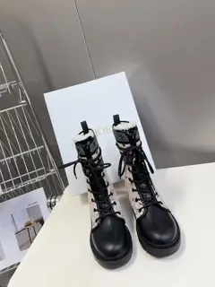 Dior autumn and winter catwalk work boots
