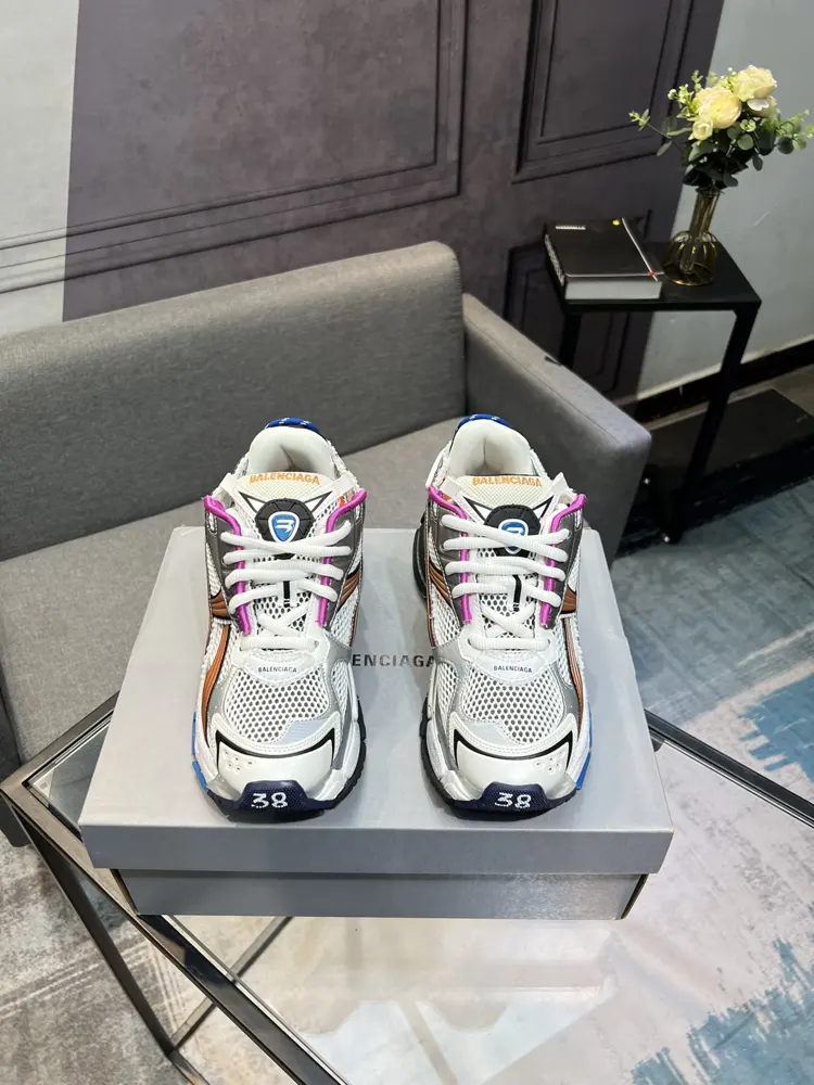 Balenciaga latest color matching retro casual shoes
