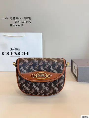 COACH Saddle