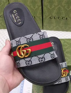 Gucci slippers