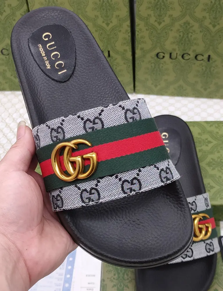 Gucci slippers