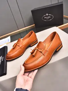 Prada high-end leather shoes