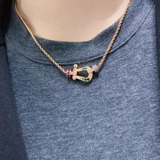 Fred high-quality necklace with full diamonds and small horseshoe buckle for unisex style