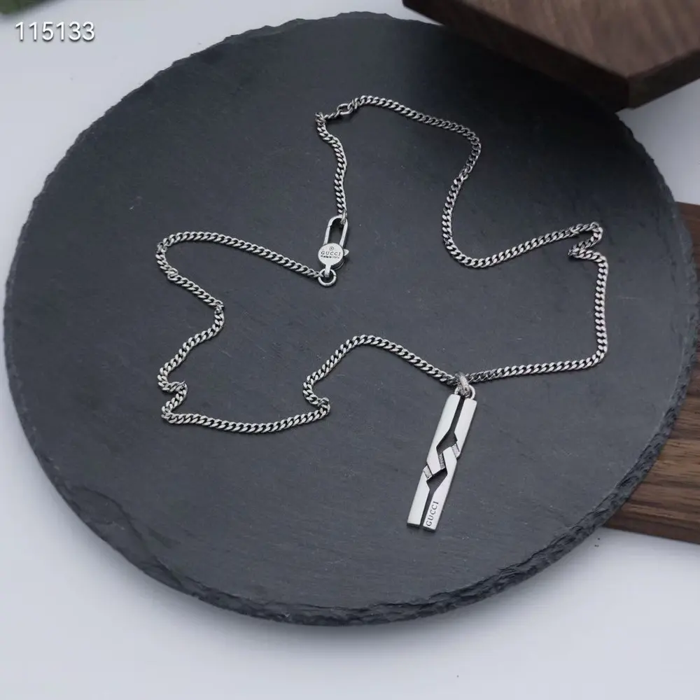 Gucci Classic Pendant Necklace Unisex