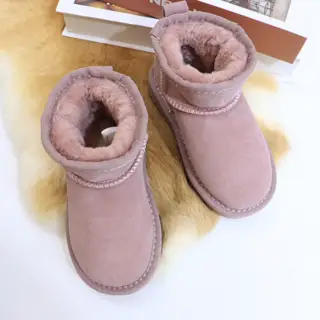 UGG children’s short boots