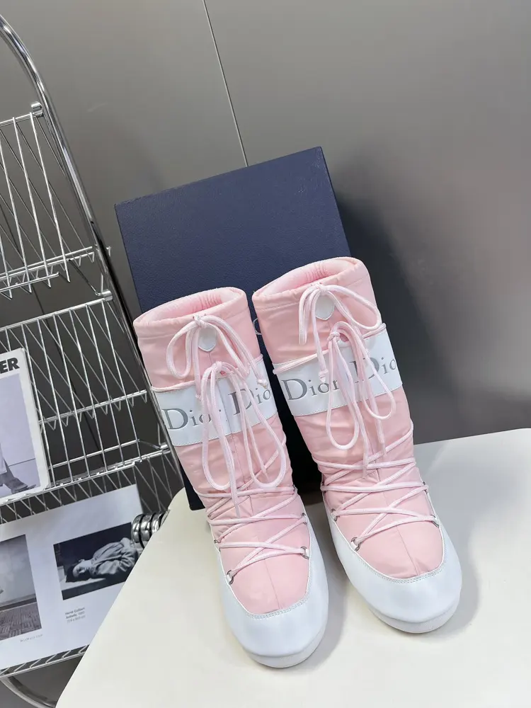 Dior autumn and winter new down boots ski boots This ski boot is very popular this year
