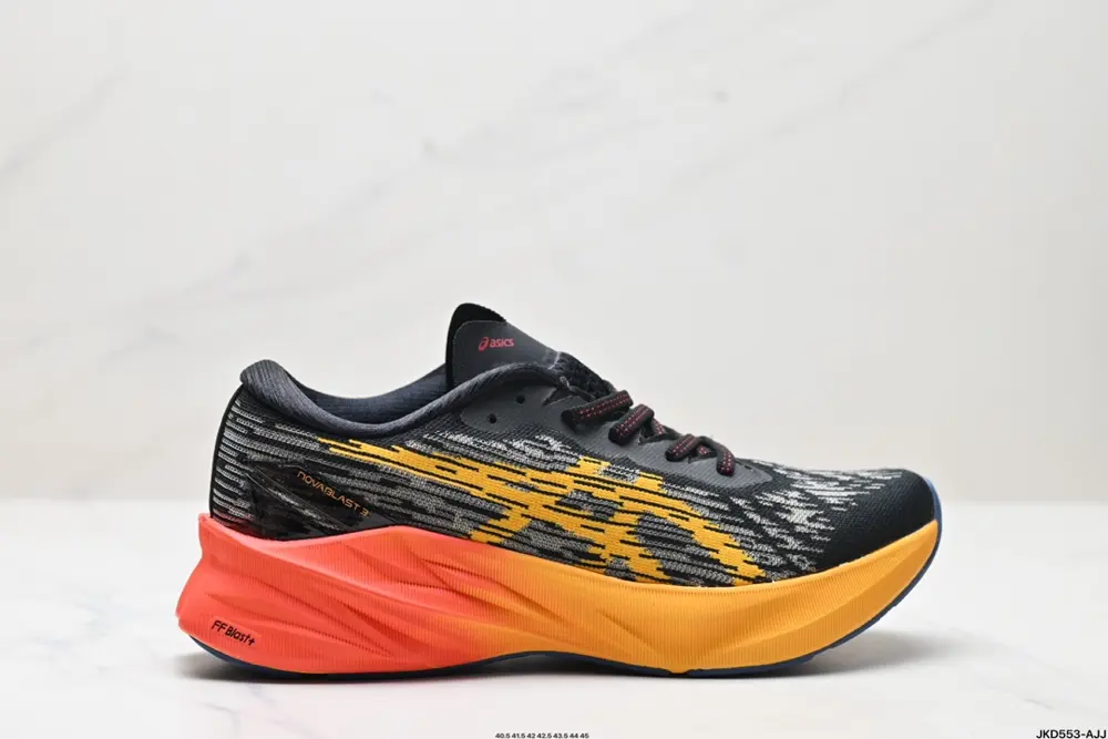 ASICS Novablast 3 platinum lightweight and comfortable fabric shock absorption non-slip 1011B458-500