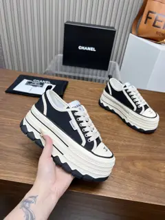 Chanel Biscuit Shoes Casual Sneakers