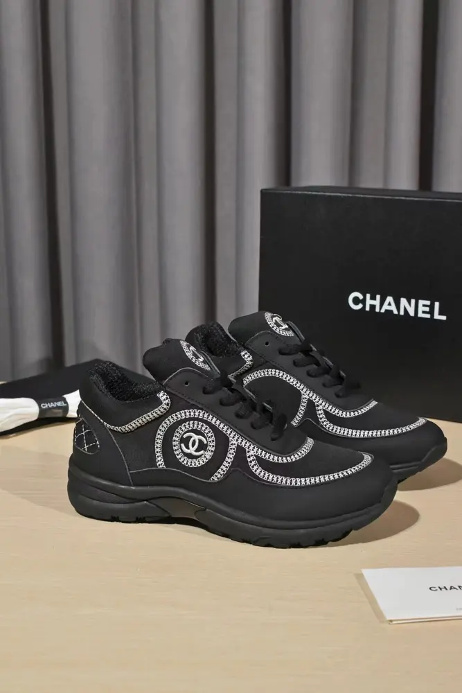 Chanel Panda Shoes The upper