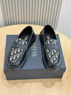 Dior Combat loafers present a mix-and-match style that combines fashion design with sports