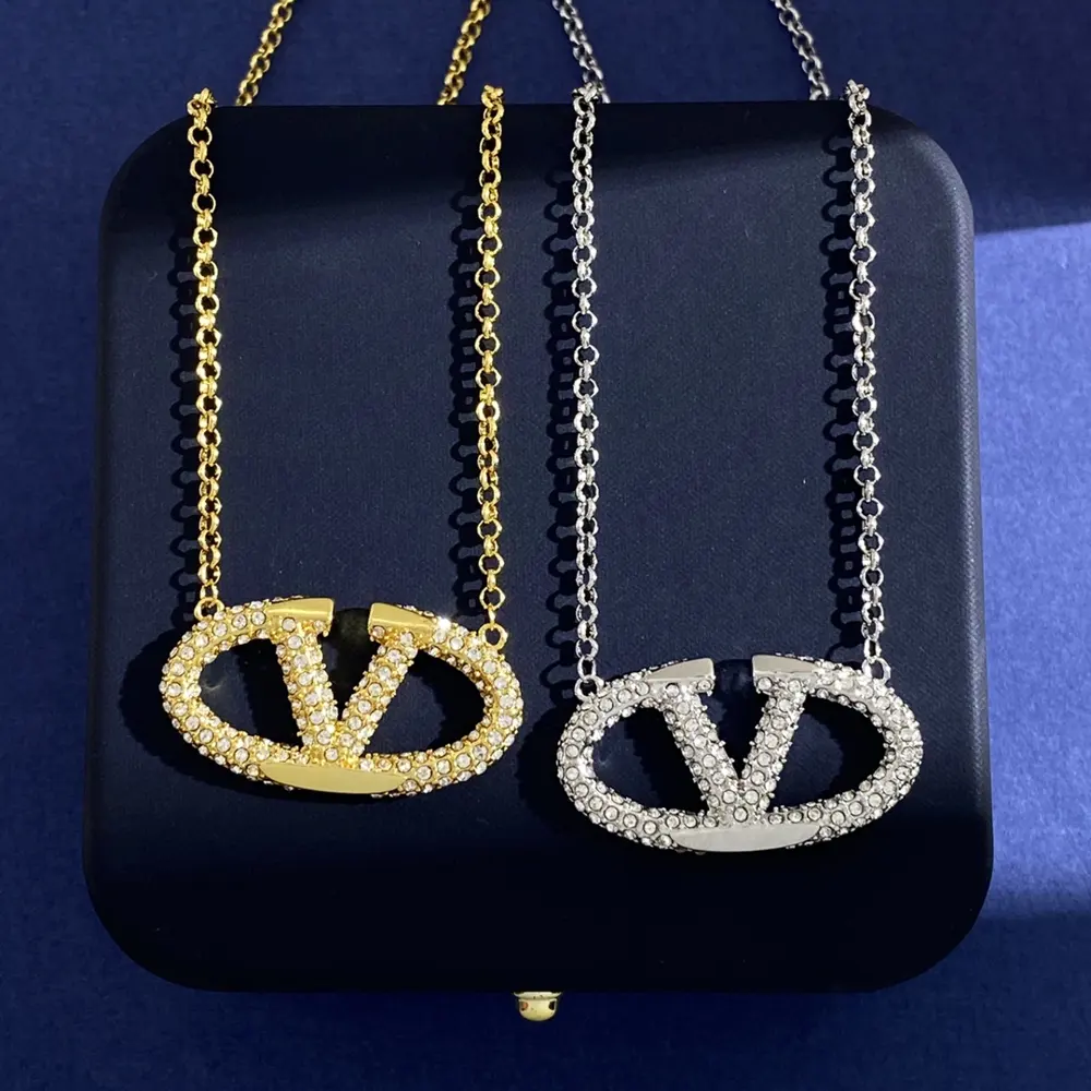 Valentino geometric hollow oval full diamond V letter necklace
