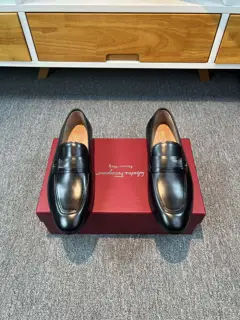 Salvatore Ferragamo men’s leather shoes