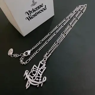 Vivienne Westwood Classic Large Saturn Necklace