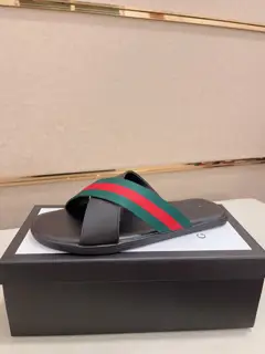 Gucci slippers