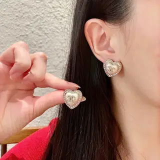 Chanel second-hand earrings