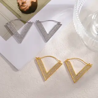 Valentino V earrings