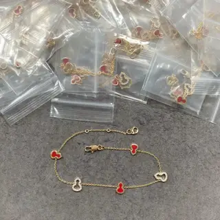 Qeelin Kirin Mini 5 Gourd Diamond Bracelet has arrived