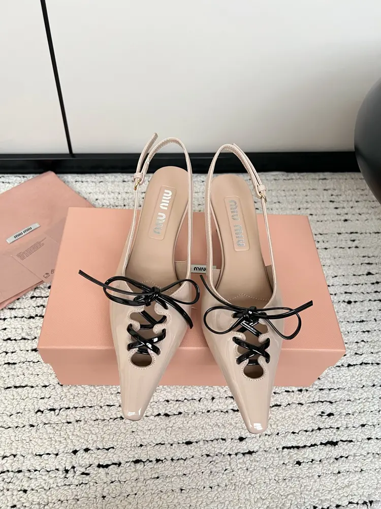 Miu Miu iumi Miu 24/Spring and Summer catwalk style kitten heel pointed toe sandals