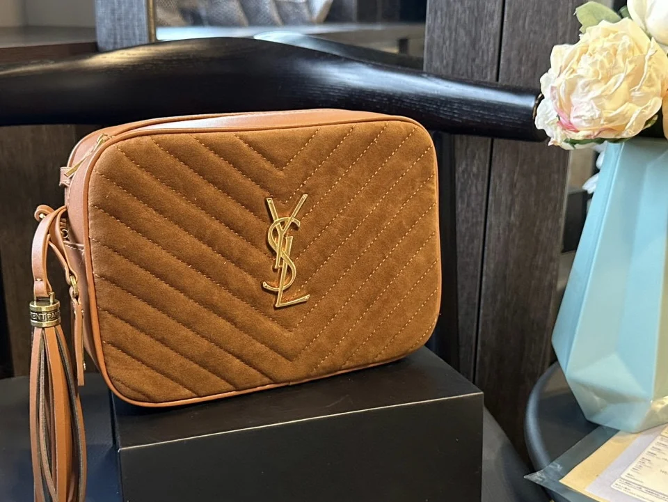 Yves Saint Laurent Loulou