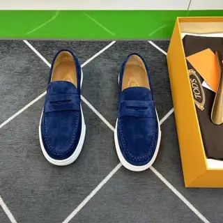 Tods men’s casual loafers