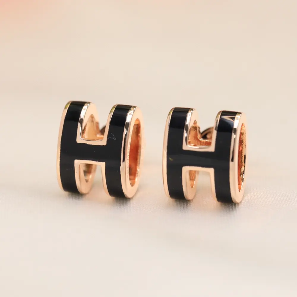Hermes H earrings classic wonderful presentation Hermes Love Magic Square Enamel. With