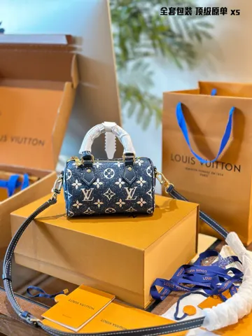 Louis Vuitton Speedy