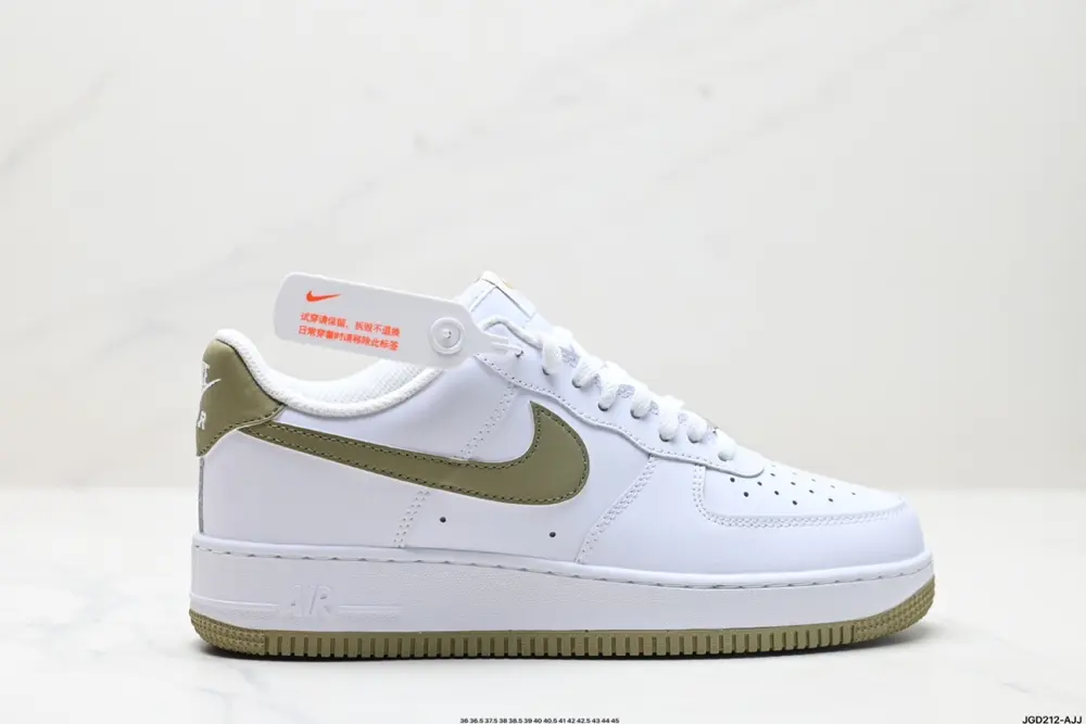 NIKE AlR FORCE 1’07 Sneakers CV1699-100