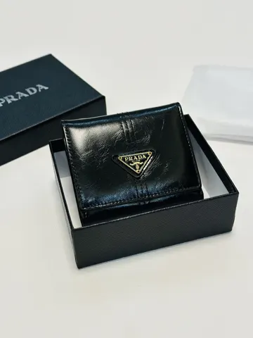 prada Wallet