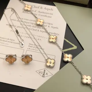 Van Cleef & Arpels Bracelet