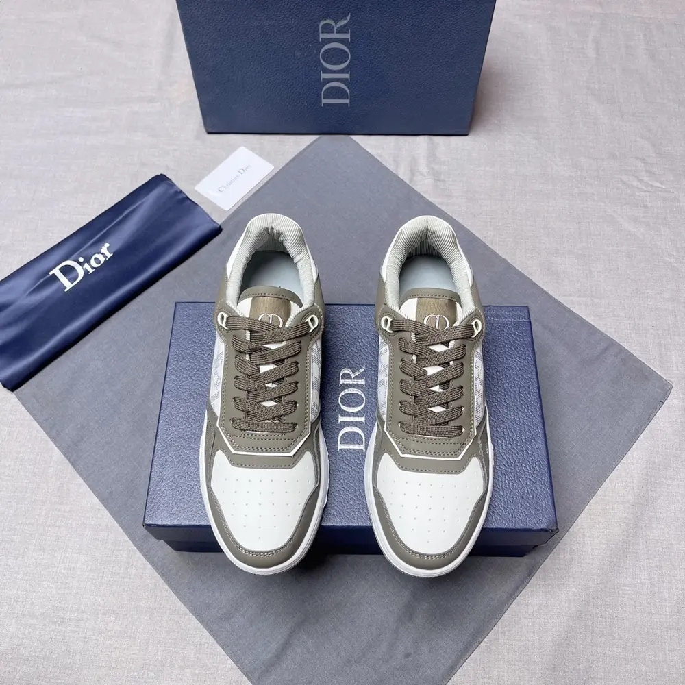 Dior New Products in the Gang Series [Continue Dior’s classic style