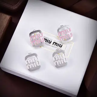 miumiu letter earrings The same brass material as the counter