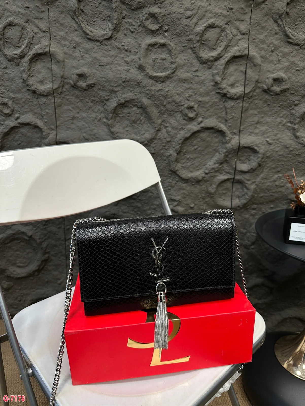 Yves Saint Laurent Bag