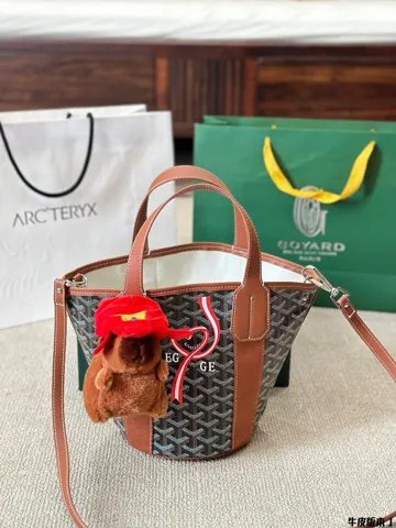 Goyard Tote