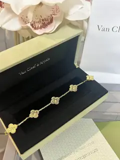 Van Cleef & Arpels Gold-stamped Five-Flower Bracelet