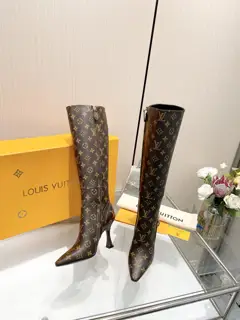 Louis Vuitton show style 16-inch boots